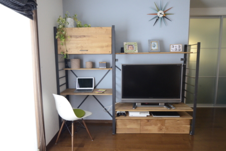 写真：『FB modular RACK』棚に机にテレビボードに店舗什器に使い方自由だー！