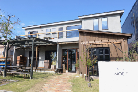 写真：大阪府和泉市　cafe MOET様　バルコニー手摺