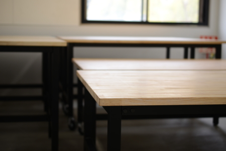 写真：大阪府吹田市　大阪大学様　ワークテーブル一式