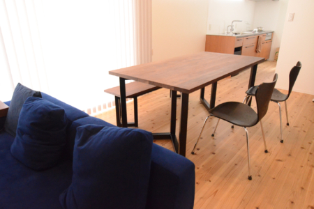 写真：奈良県生駒郡　Y様邸　Walnut DINING TABLE & BENCH – Double Rectangle Frame