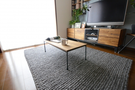 写真：Round bar table（ローテーブル、コーヒーテーブル、リビングテーブル）