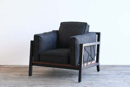 写真：SULKSOFA – spider web # 1（ fabric seat / 1seater ）
