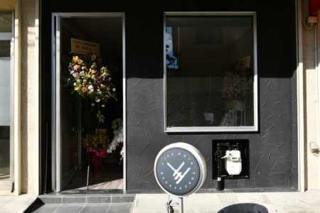写真:大阪府堺市 BARBERSHOPLiFeHAIR様向け 店舗什器