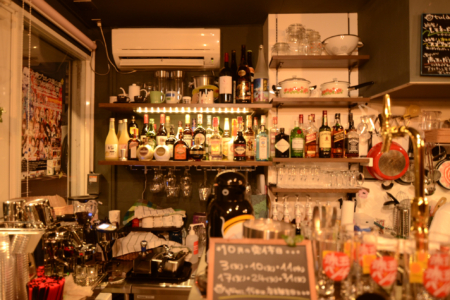 写真：大阪府大阪市　deli,cafe&bar tulak/トゥラーク様　ハイチェア他