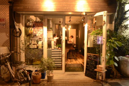 写真：大阪府大阪市　deli,cafe&bar tulak/トゥラーク様　ハイチェア他