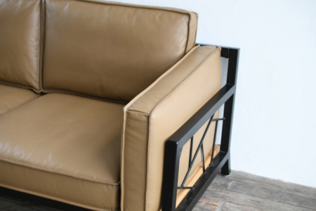 写真：SULKSOFA – spider web # 1（ Leather seat / 1seater ）