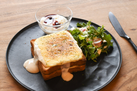写真：SULK GREEN CAFE SAKAI 開店時間とモーニング変更のお知らせ